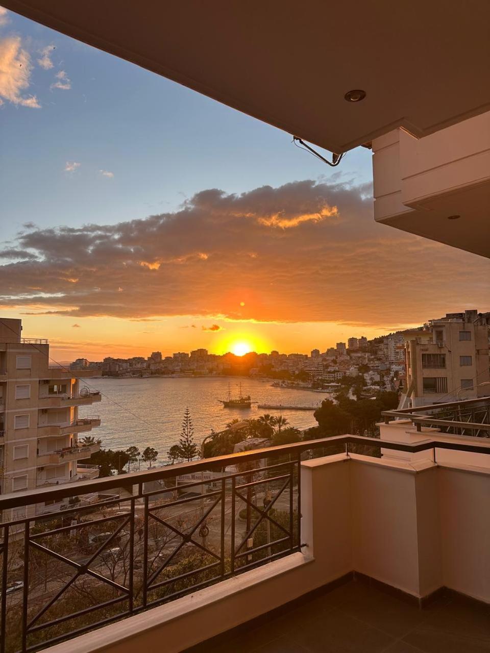 Appartamento Vista Mozzafiato Sarandë Esterno foto
